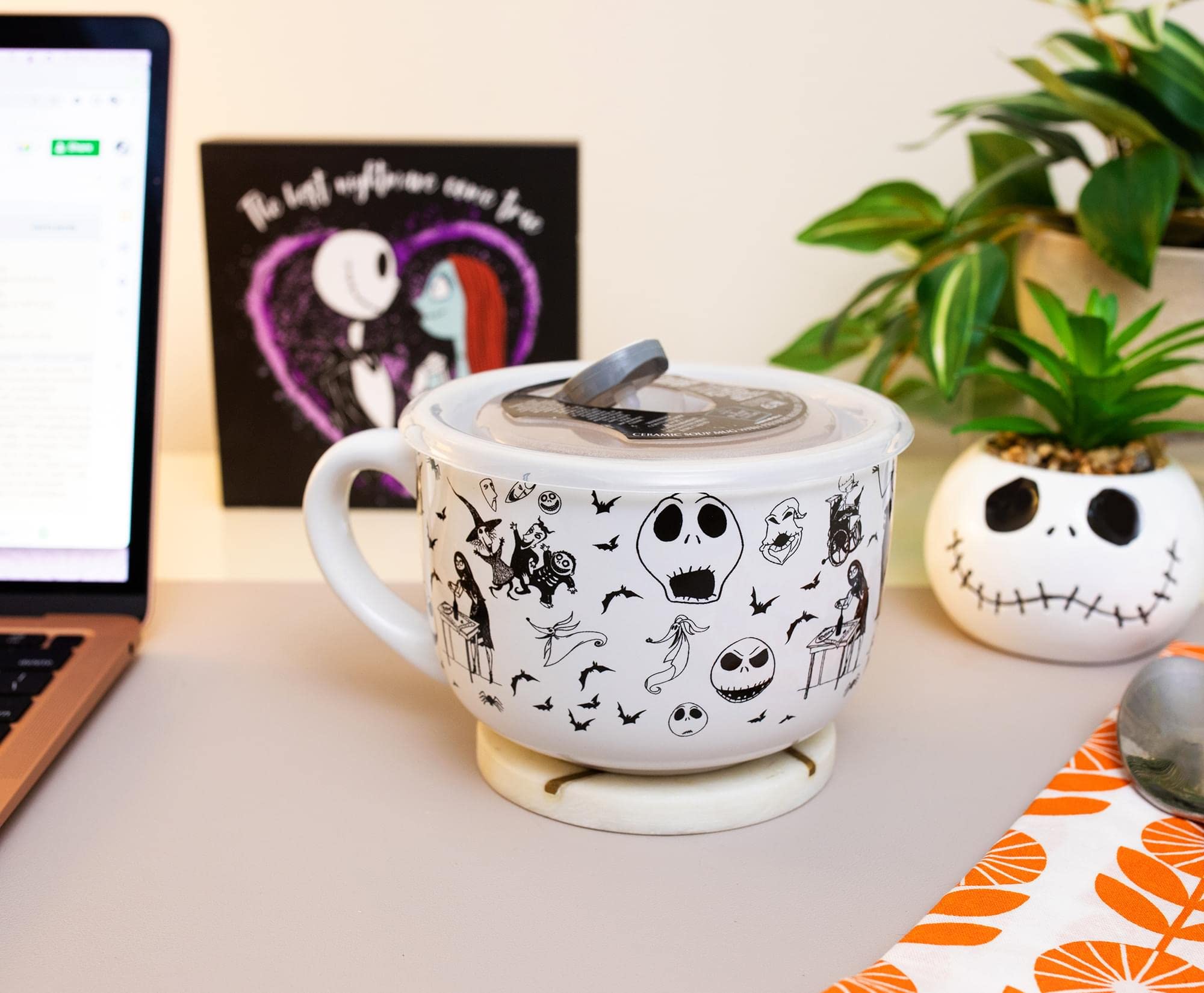 Disney The Nightmare Before Christmas Scary Citizens Ceramic Soup Mug With Lid