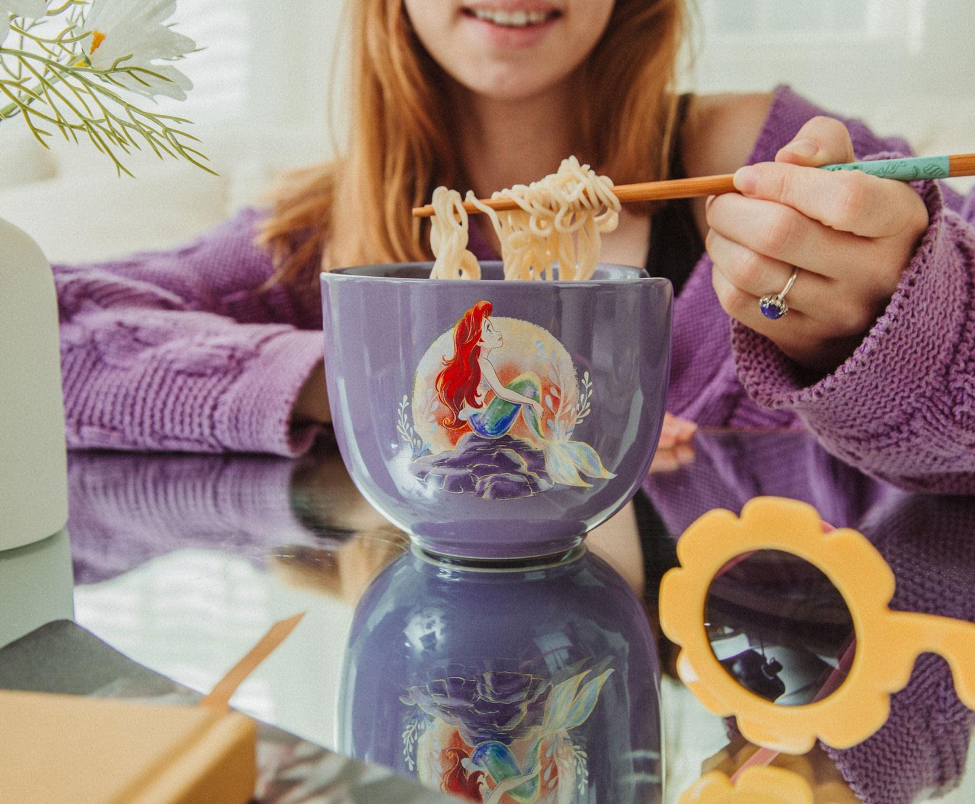 Silver Buffalo Disney The Little Mermaid Ariel 20-Ounce Ceramic Ramen Bowl and Chopstick Set