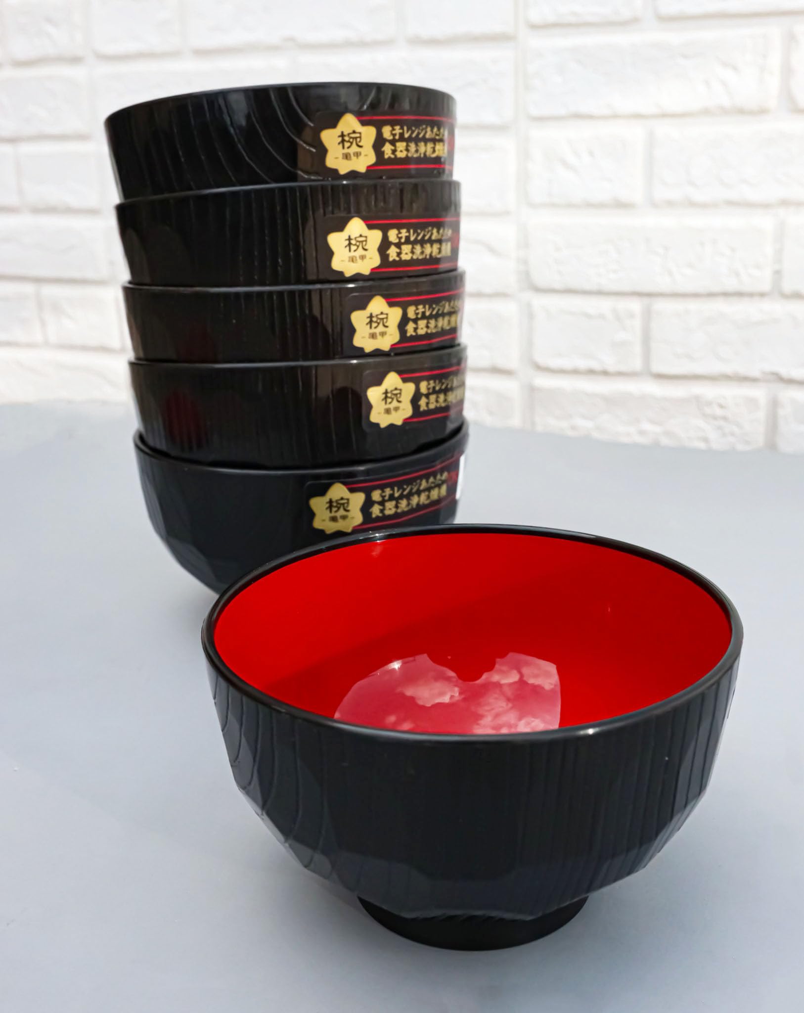 Ebros Gift Made In Japan Traditional Black Red Lacquer Copolymer Plastic Bowl For Rice Salad Miso Soup 4.5"Dia 8oz Japanese Restaurant Supply Bowls Home Kitchen Accessories (Beehive Ridged Pattern, 6)