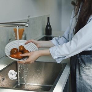 Sponge Holder/Caddy for Scrub Smiley Face Sponge, with Suction Cup for Bathroom and Kitchen Sink Organization