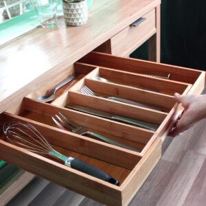 CAVEPOP Bamboo Silverware Kitchen Drawer Organizer, Expandable Kitchen Utensil/Cutlery Drawer Organizer, Adjustable Kitchen Drawer Dividers, Cutlery/Utensil Tray, Flatware Drawer Organizer