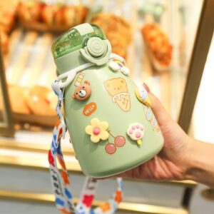 ncduansan kawaii water bottle cute straw water bottle with cute three-dimensional stickers insulation, cold, large capacity water bottle(500ml,green)