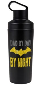 batman - logo official dad by day 18 oz insulated water bottle, leak resistant, vacuum insulated stainless steel with 2-in-1 loop cap
