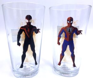 bioworld beyond amazing 60th anniversary spider-man 16oz pint glass set, pack of 2 drinking glasses