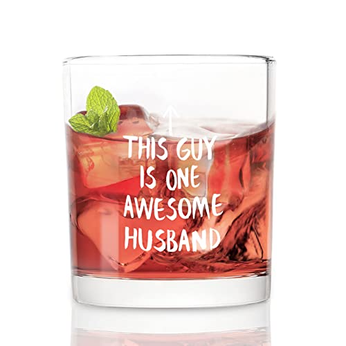 Modwnfy Funny Husband Gift Whiskey Glass, This Guy Is one Awesome Husband Old Fashioned Glass, Valentines Gift for Men Him from Wife, Birthday Idea for Hubby Husband Boyfriend, Fathers Day Christmas