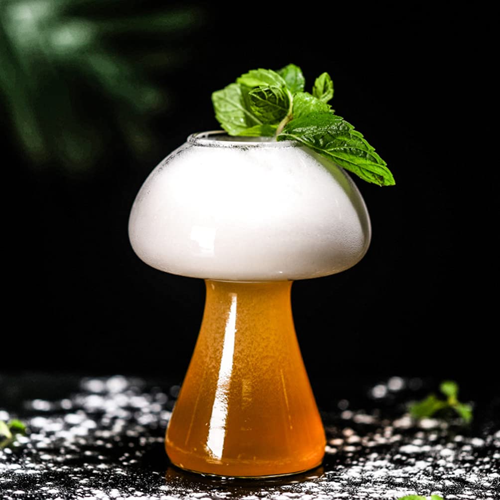 Happyyami 2PCS Mushroom Shape Cocktail Glass Creative Glass Goblet Novelty Drink Cup Clear Dessert Ice Cream Cup Decoative Martini Glass for for Bar Home (As Shown 1) (Mushroom)