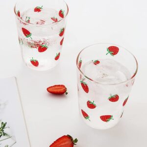 Sizikato Set of 2 Clear Glass Tumbler, 11 Oz Iced Tea Glass, Cute Strawberry Pattern