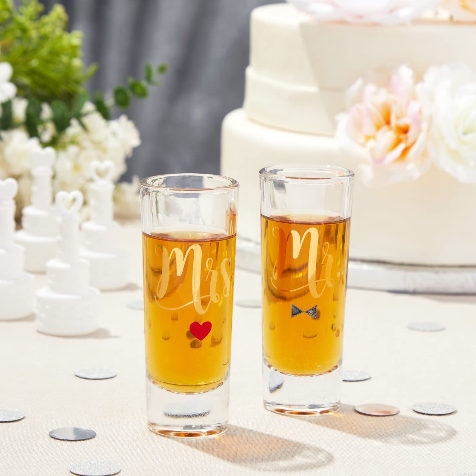 BLUE PANDA 'Mr & Mrs' Shot Glasses - A Perfect Engagement Gift for the Happy Couple