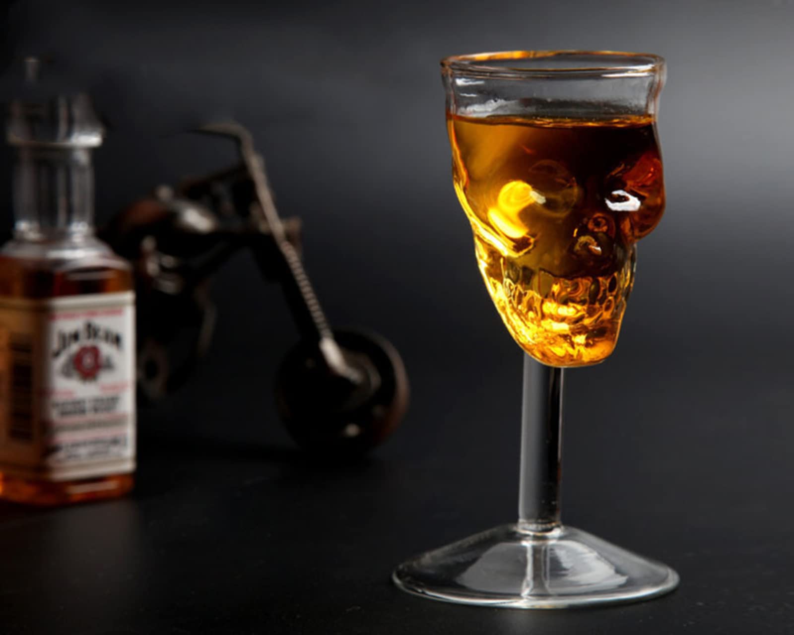 DS. DISTINCTIVE STYLE Skull Shot Glass 2 Pieces Double Shot 75 Milliliter 2.5 Ounce Whiskey Glass