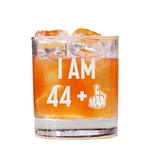 QPTADesignGift I Am 44 + Middle Finger Whiskey Glass - Whiskey Glass Etched - 45Th Birthday - Funny Birthday Turning 45Th - Fathers Day Glass - Funny 45Th Birthday