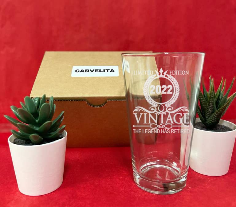 CARVELITA The Legend Has Retired 2022 Limited Editions 16oz Beer Glass - Funny Retirement Gifts For Men - Retired Gifts For Women - Happy Retirement Gifts - Retirement Party Decorations For Men