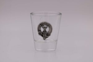 clan crest shot glass gordon, 1.5 ounce whiskey shot glass with 3/4 inch pewter clan crest