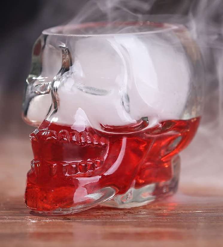 HOAZIACEHN Skull Shot Glasses 2PCS, Crystal Skeleton Cup Halloween Drinkware Supplies, Skull Shaped Clear Glass Cup For Halloween Party Bar (80ml)