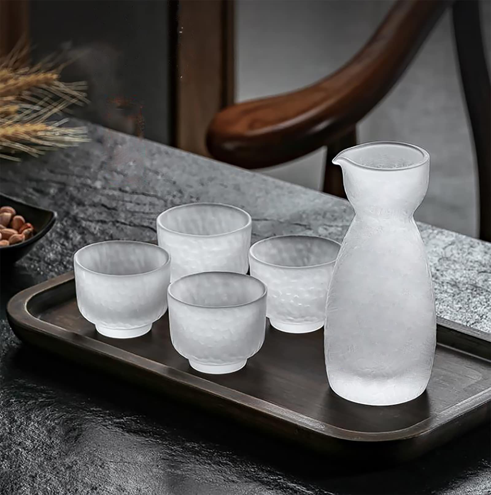 Rxcvkmw 5-Piece Japanese Glass Sake Set, Contains 1 Sake Bottle and 4 Sake Glasses