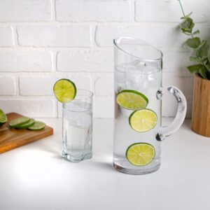 Glass Water Pitcher with Spout – Elegant Serving Carafe for Water, Juice, Sangria, Lemonade, and Cocktails – Crystal-Clear Glass Beverage Pitcher.