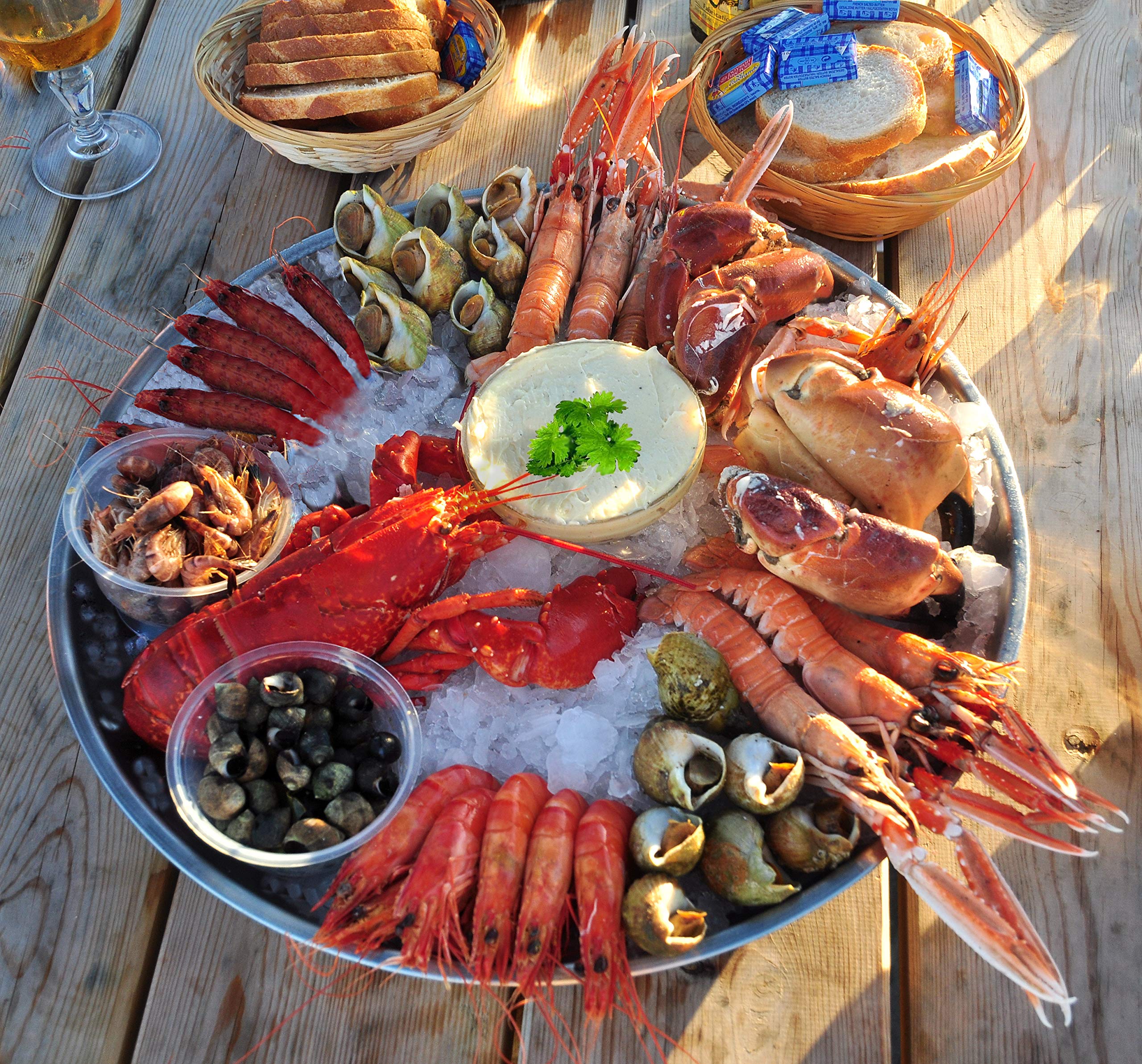 Maverick Unity Shrimp Cocktail Serving Dish and Bowl With Ice - Elegant and Large Platter for Seafood, Oysters, Crawfish, Veggies, Fruits, Salads.