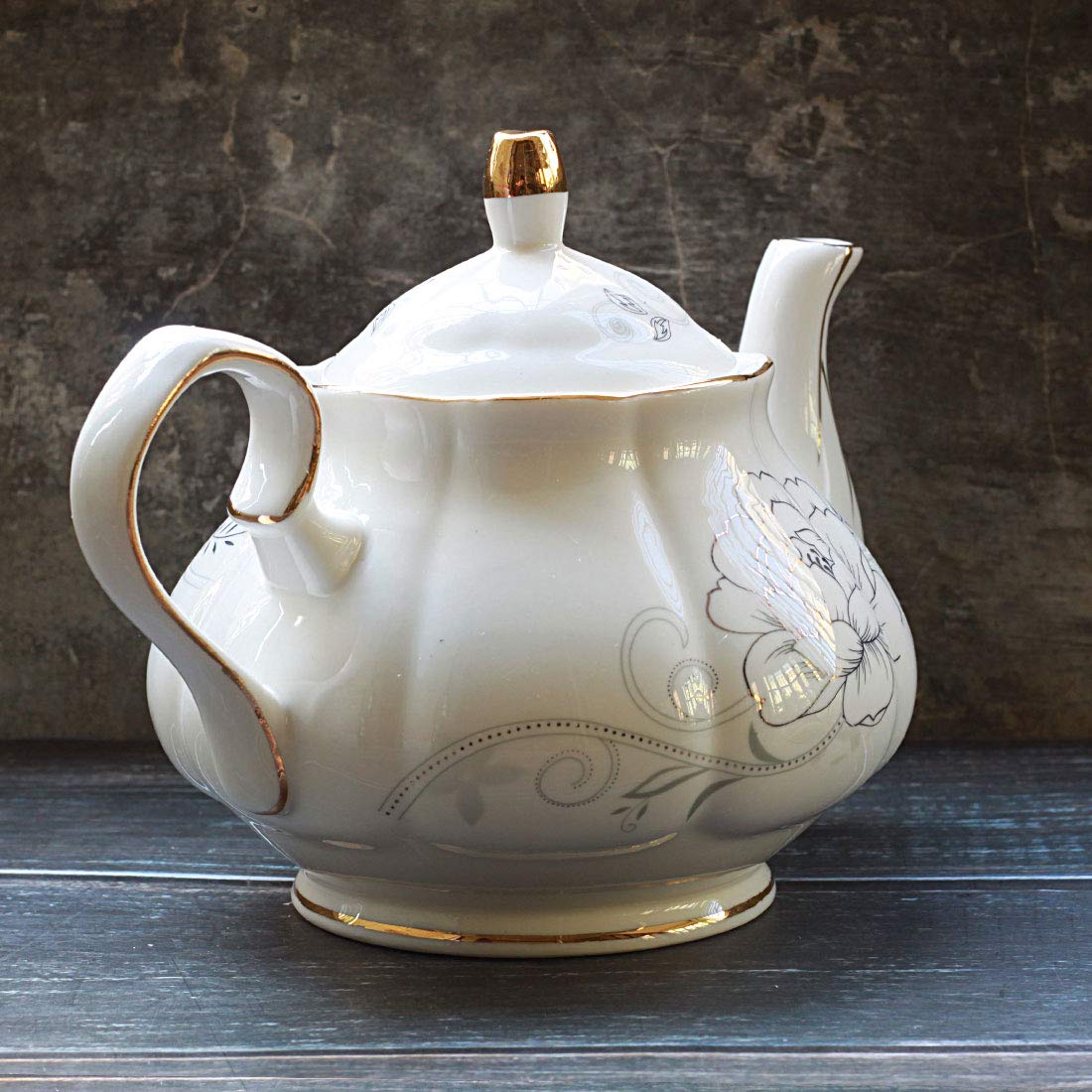 Jomop Ceramic Tea pot Floral Design White 855ml About 4 Cups (Gold)