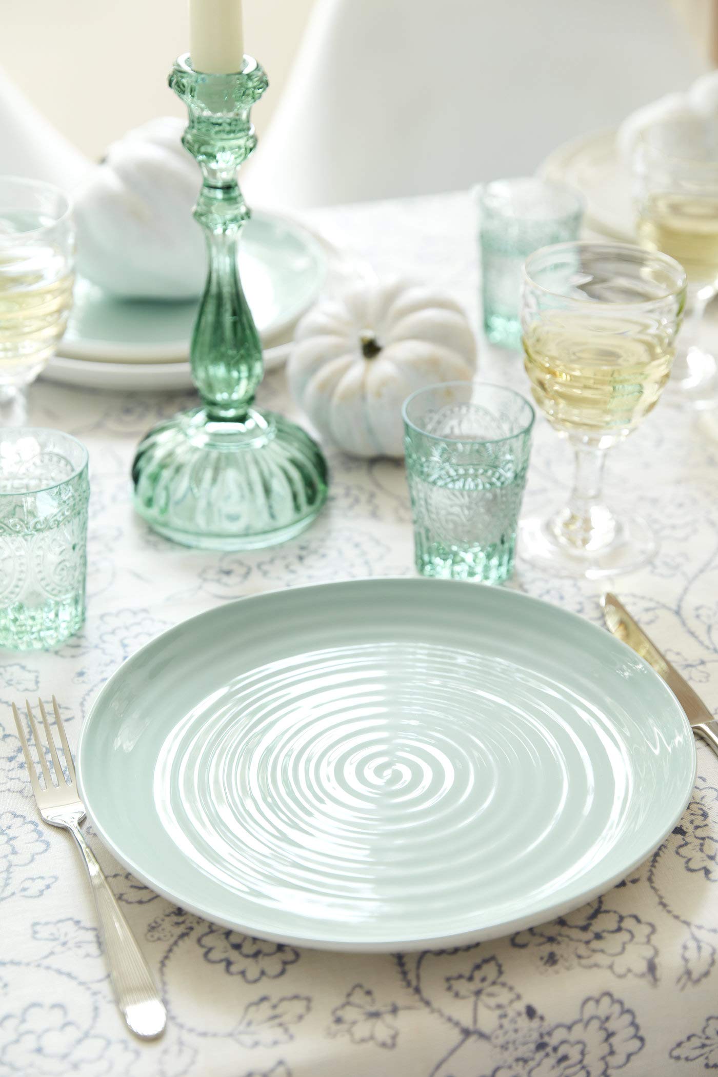 Portmeirion Sophie Conran White Round Platter | 12 Inch Porcelain Serving Tray for Appetizers, Snacks, and Sandwiches | Made from Fine Porcelain | Dishwasher and Microwave Safe