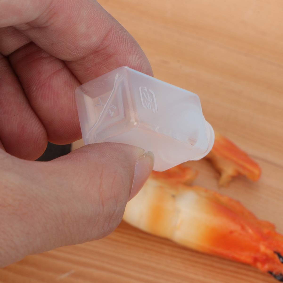 PRETYZOOM 100 Pcs Mini Condiment Squeeze Bottle Disposable Salad Dressing Tomato Ketchup Sauce Containers Plastic Squirt Bottle Empty Dispenser for BBQ Salad Food Liquid 6.5ml