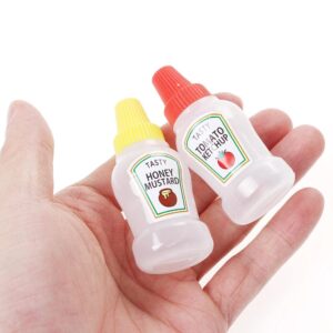 IUAQDP 6 Pieces Mini Ketchup Bottles, Portable Squeeze Tomato Sauce Storage Container for Lunch Box, Plastic Refillable Condiment Clear Dispenser for School Office Camping BBQ, 25ml/0.84oz (Red)