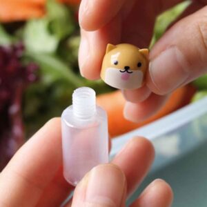 Yardwe 6pcs Condiments Squeeze Bottles with 2pcs Droppers Mini Cartoon Seasoning Sauce Bottle Animal Cap Refillable Vinegar Container Ketchup Honey Sauce Wrapping Tube Dispenser