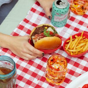 Burger Buddy Sandwich Holders 4 Pack, Flexible Silicone Bowls for Holding Hamburgers, Sloppy Joes, BBQ and Snacks, Heat Resistant and Microwave Safe, Reusable