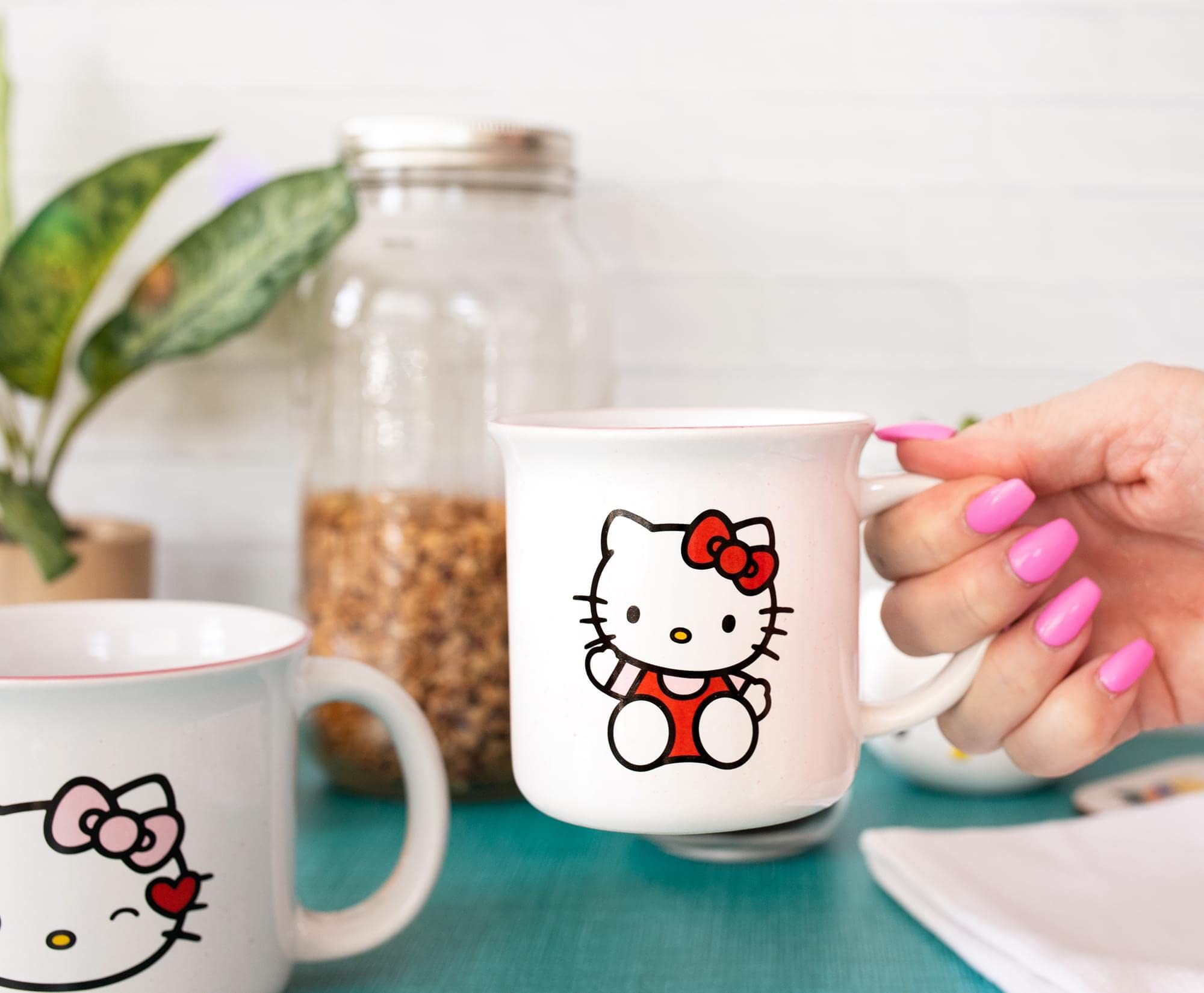 Toynk Hello Kitty 9 and 16 Ounce Ceramic Camper Mug Set of 2