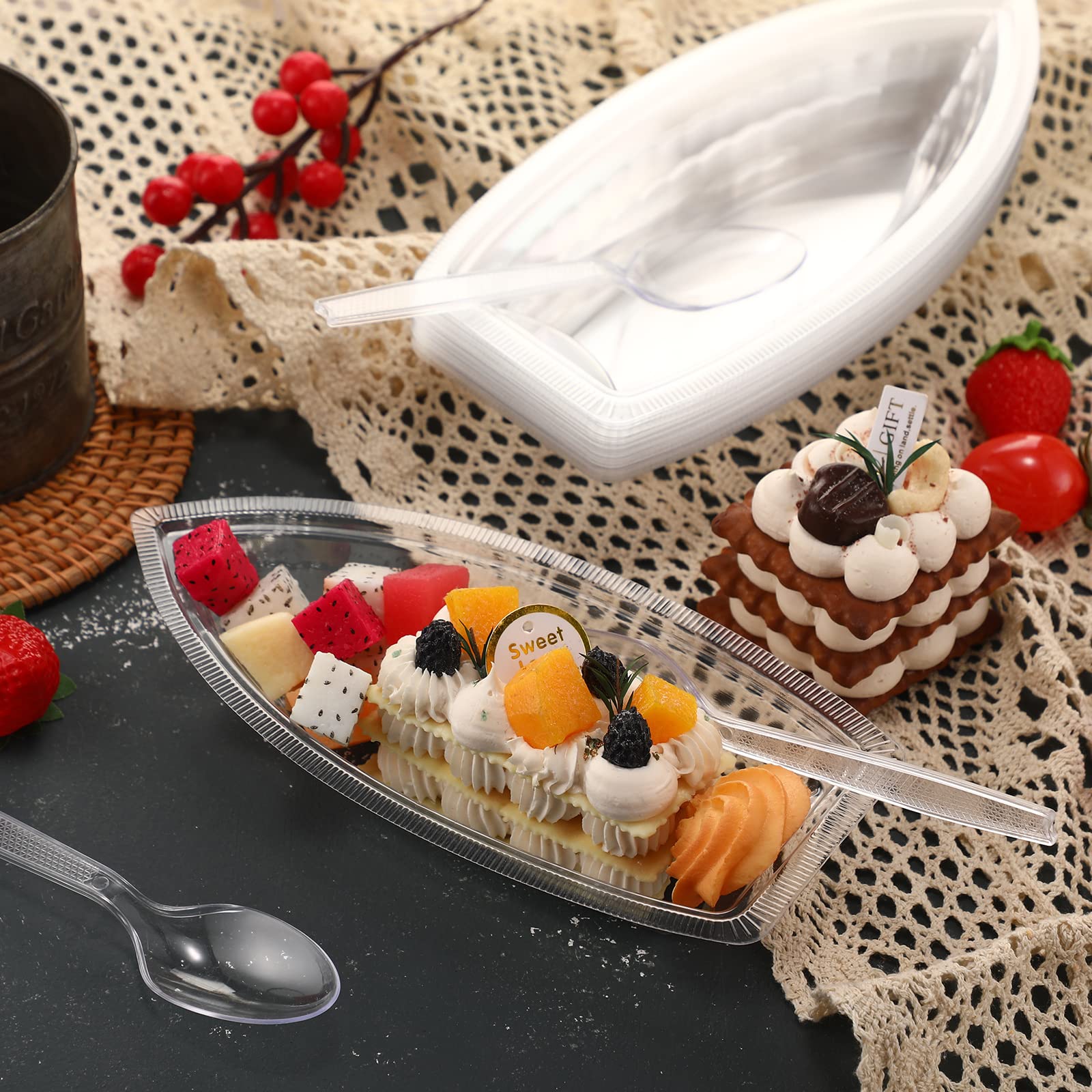 32 Pcs 8 Oz Disposable Banana Split Boats with Spoons, Clear Plastic Ice Cream Sundae Bowls Banana Split Ice Cream Dishes Dessert Bowls Splits Bowl Tray for Kids Birthday Party Graduation