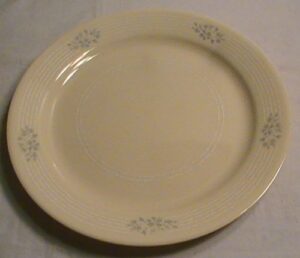 corning corelle lace bouquet 10 1/4" dinnert plate - one (1) plate