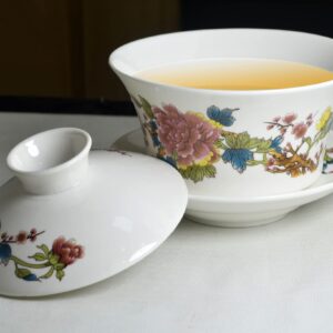 YXHUPOT Gaiwan White Porcelain Large Teacup Sancai Tea Cup Set Beauty Pattern Blum (16oz large bloom)