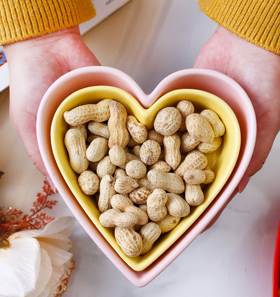 Sizikato Cute Heart Shaped Ceramic Bowl Salad Bowl Dessert Bowl Snack Bowl.