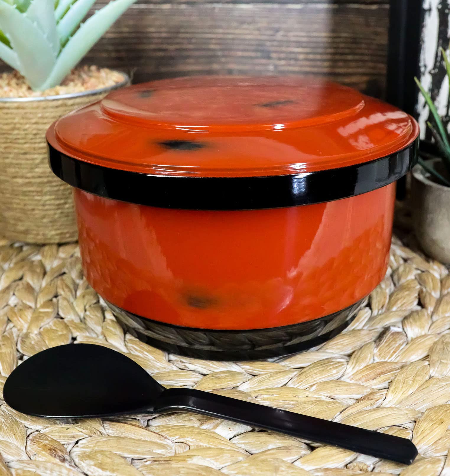 Ebros Gift Japanese Restaurant Grade Traditional Red and Black Ohitsu Rice Container Serving Bowl with Scoop for 3-4 People Party Hosting Functions Supply Asian Dining Made in Japan