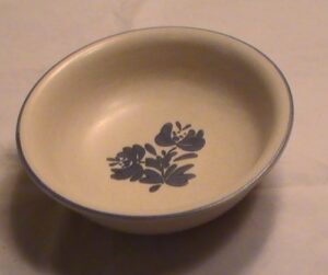 pfaltzgraff yorktowne soup/cereal bowl - set of 4