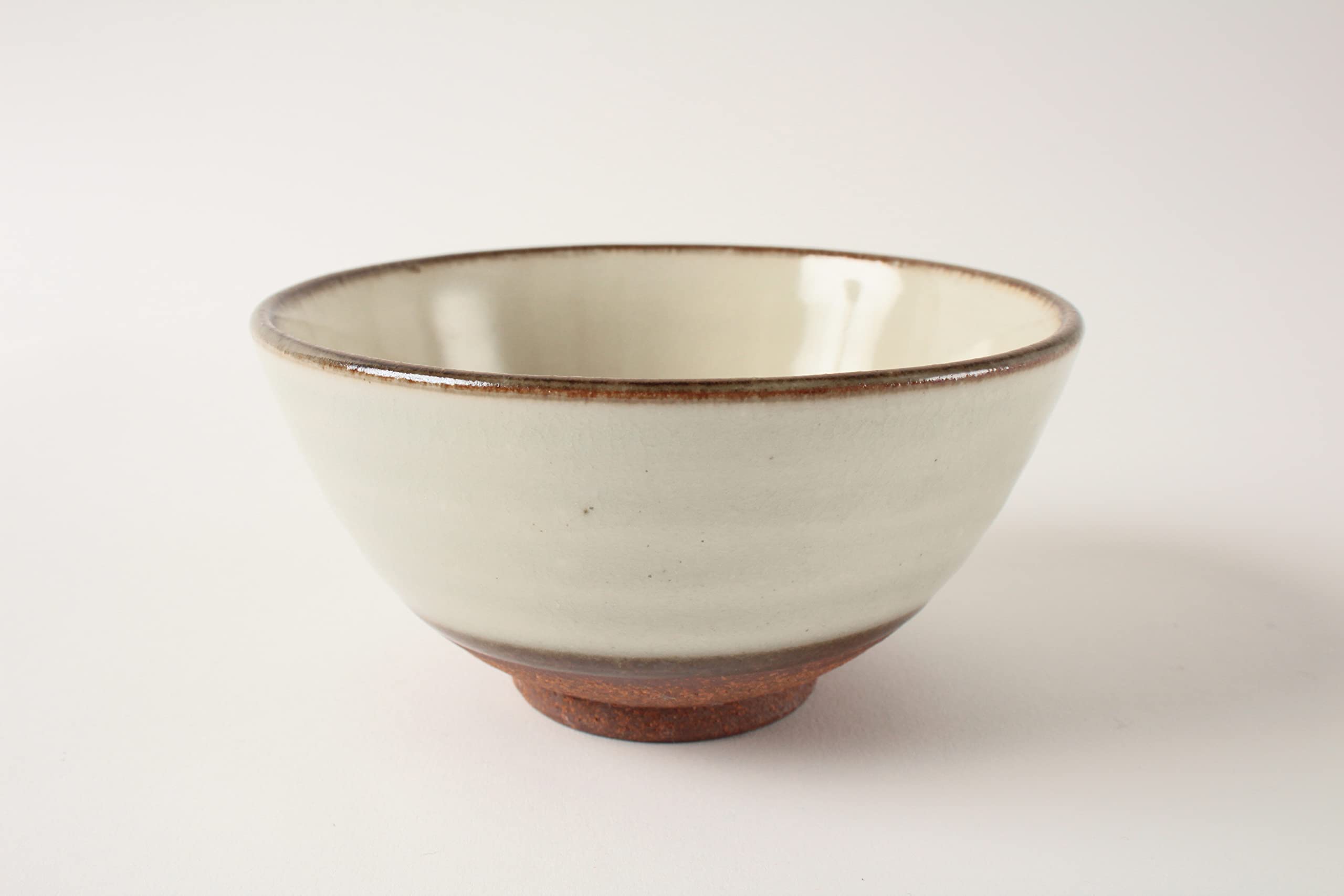 Mino ware Japanese Pottery Rice Bowl Matte White with Brown Edge made in Japan (Japan Import) KSC009