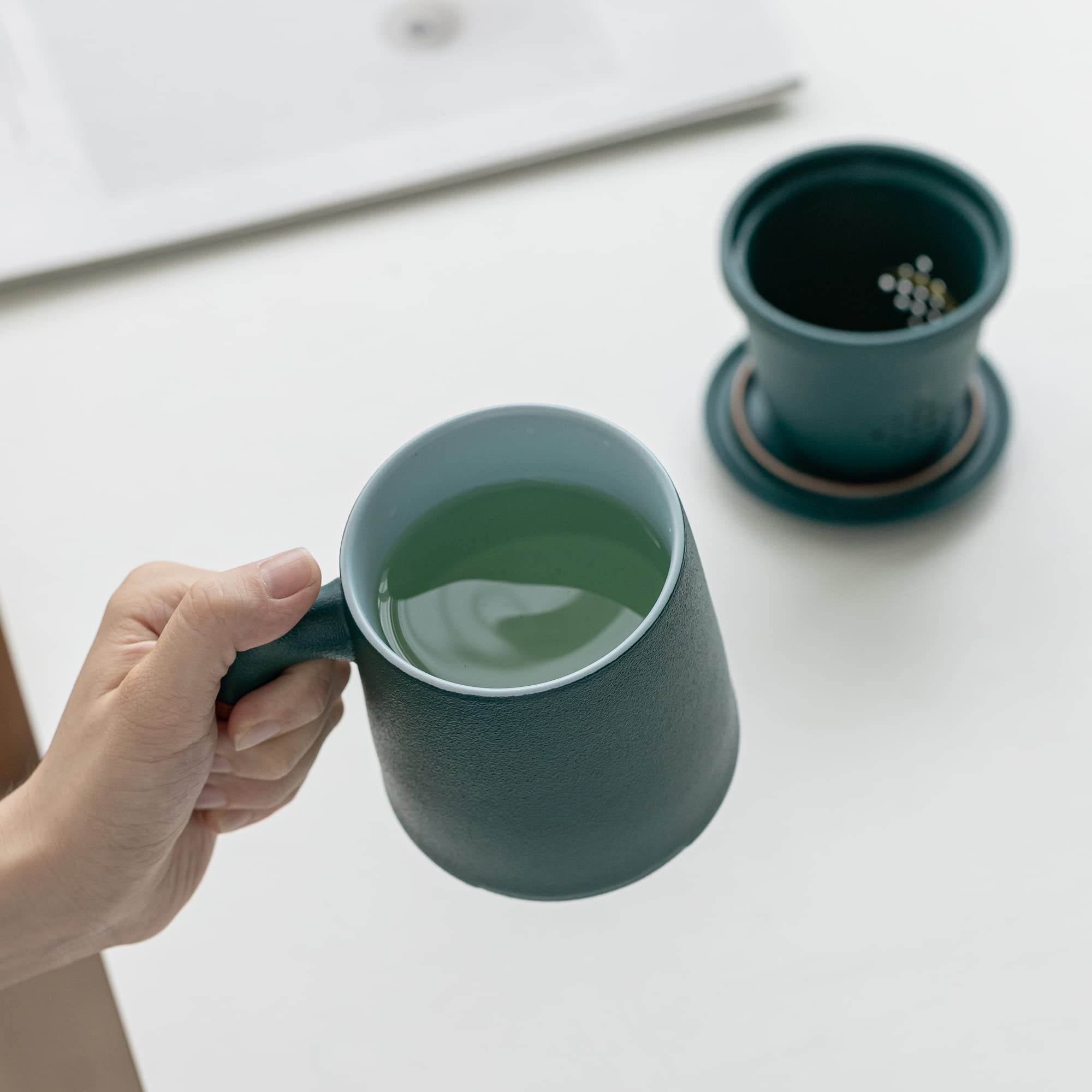 HEER Ceramic Infusion Tea Mug with Infuser and Lid for Steeping Loose Leaf Tea, Chinese Modern Wooden Handle Diffuser Coffe Tea Cup for Home Office. 13.5oz (400ml) (Green)