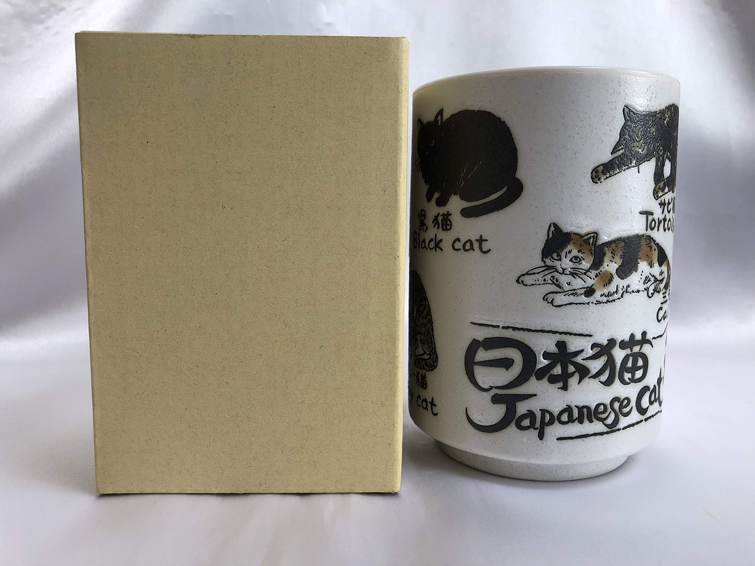 Cosmo Craft Japanese Teacup ”Japanese Cat” Yunomi