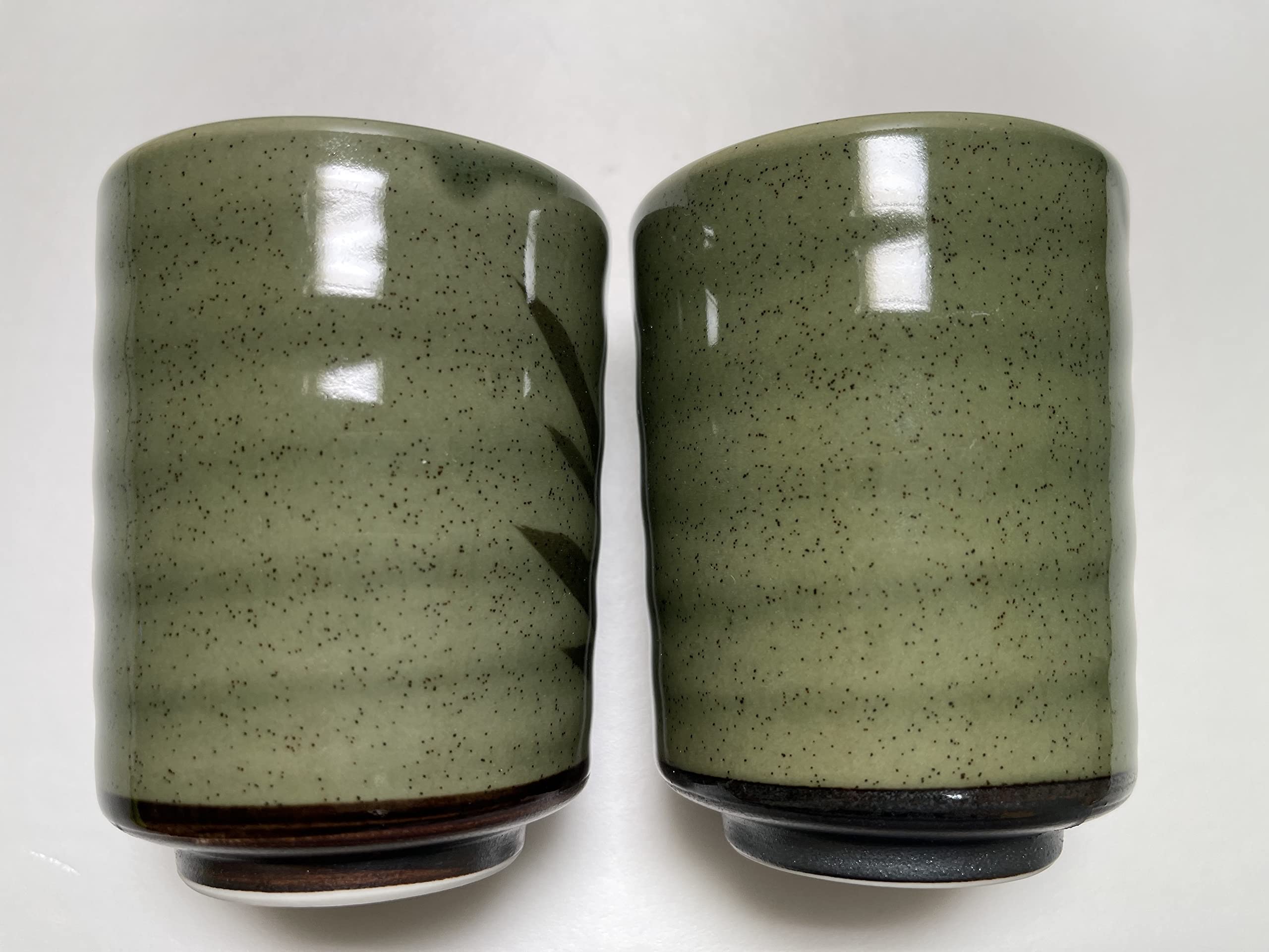 Mino Ware Japanese Traditional Yunomi Tea cups, 10.1 fl. oz, Set of 2 Authentic, Reed Motif Design Mashiko for Hot Green Tea, Matcha tea, Bancha from Japan