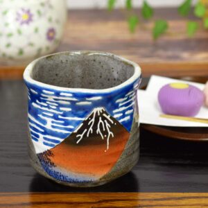 kutani yaki(ware) japanese yunomi tea cup hokusai