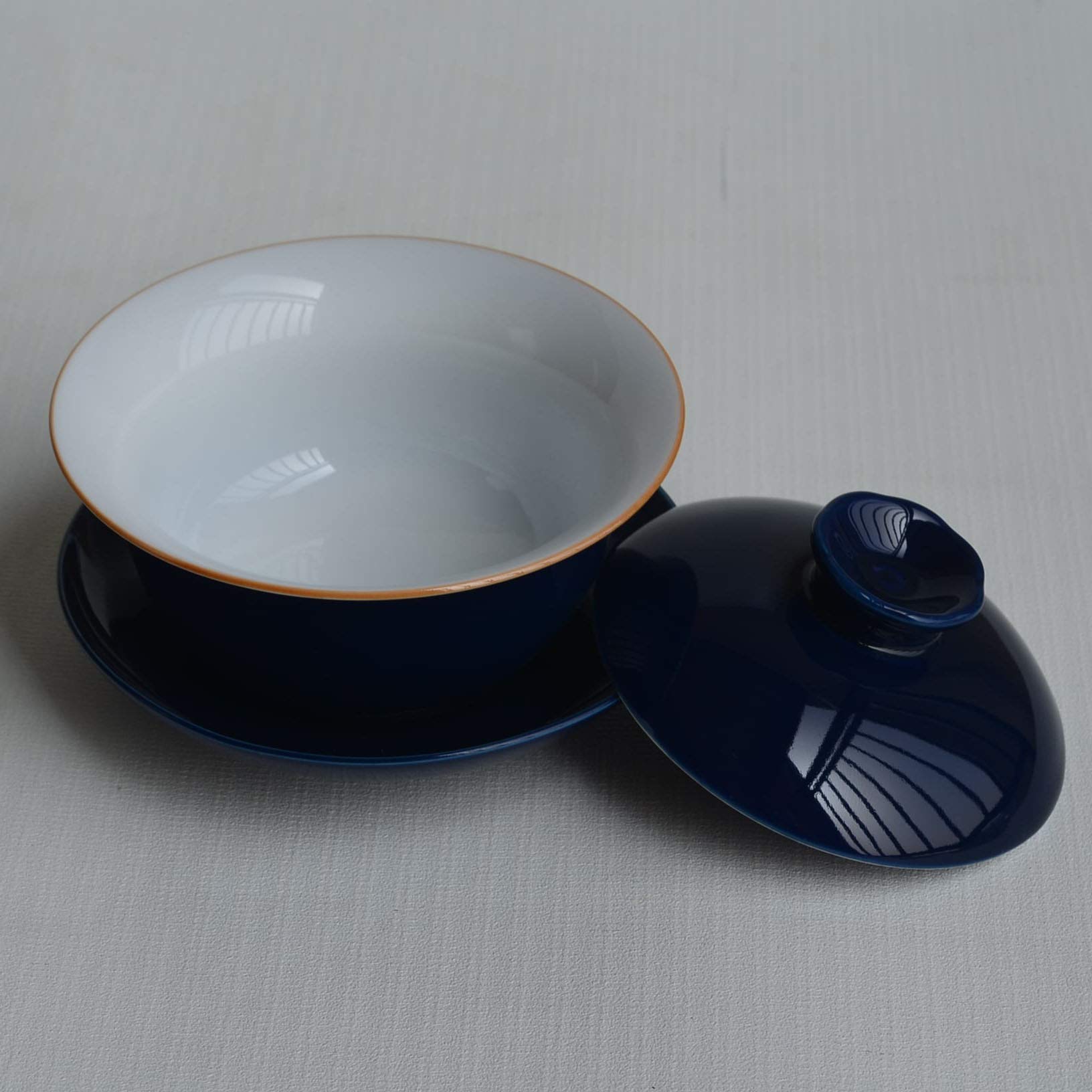 Liang baobao Porcelain Gaiwan 6.7oz Teacup White Glazed Tureen Chinese Sancai Cover Bowl Lip Saucer Set (Blue)