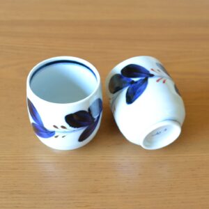 有田焼やきもの市場 Japanese Yunomi Tea Cup set of 2 Arita Imari ware Made in Japan Zen Leaf