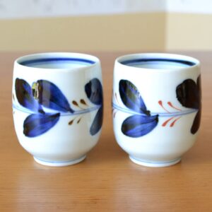 有田焼やきもの市場 Japanese Yunomi Tea Cup set of 2 Arita Imari ware Made in Japan Zen Leaf