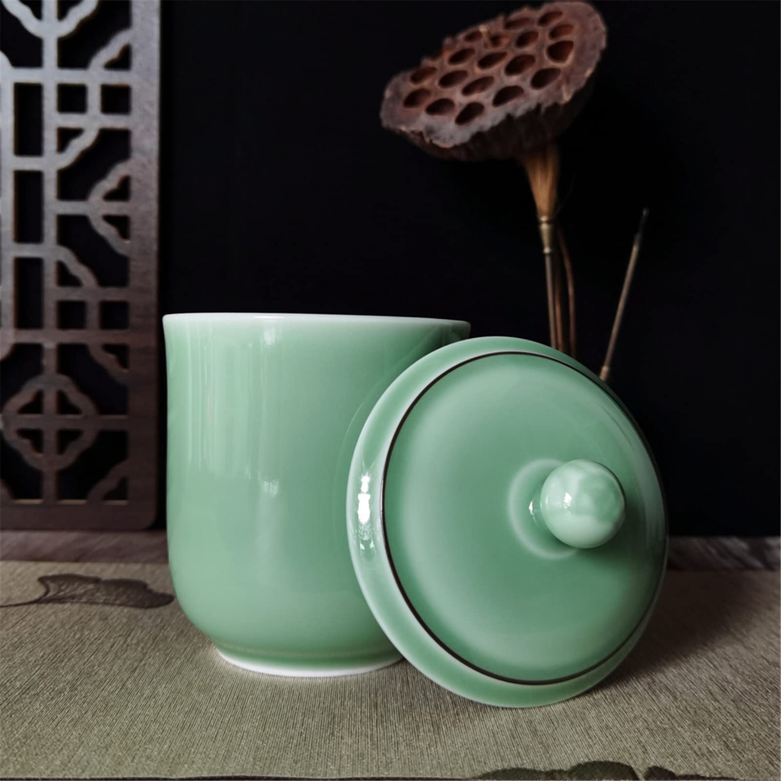 Handmade Celadon Coffee Mug Teacup with Lid 13oz Porcelain Milk Cup Smooth Glazed Ceramic Microwave and Dishwasher Safe (Green)