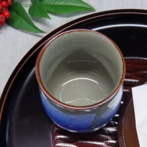 Kutani Japanese Yunomi Tea Cup Silver leaf YAKI(ware)