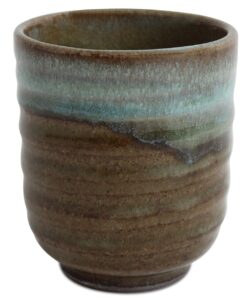 mino ware japanese pottery yunomi chawan tea cup sky blue glaze on moss green made in japan (japan import) ksy002