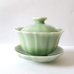 Handmade Celadon Gaiwan 5oz Teacups and Saucer Set Kung Fu Cups Porcelain Drinkware (Green)