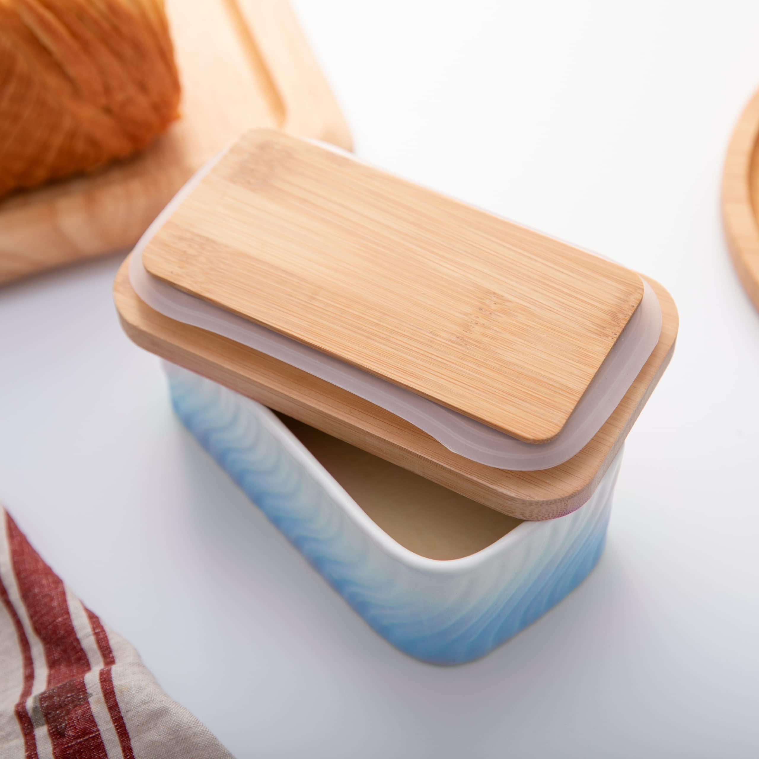 Lumicook Large Ceramic Butter Dish with Wooden Lid, Large Butter Container Keeper Storage with Stainless Steel Butter Knife Spreader, Holds 2 Stick of Butter Unique Swirl Pattern (Blue)