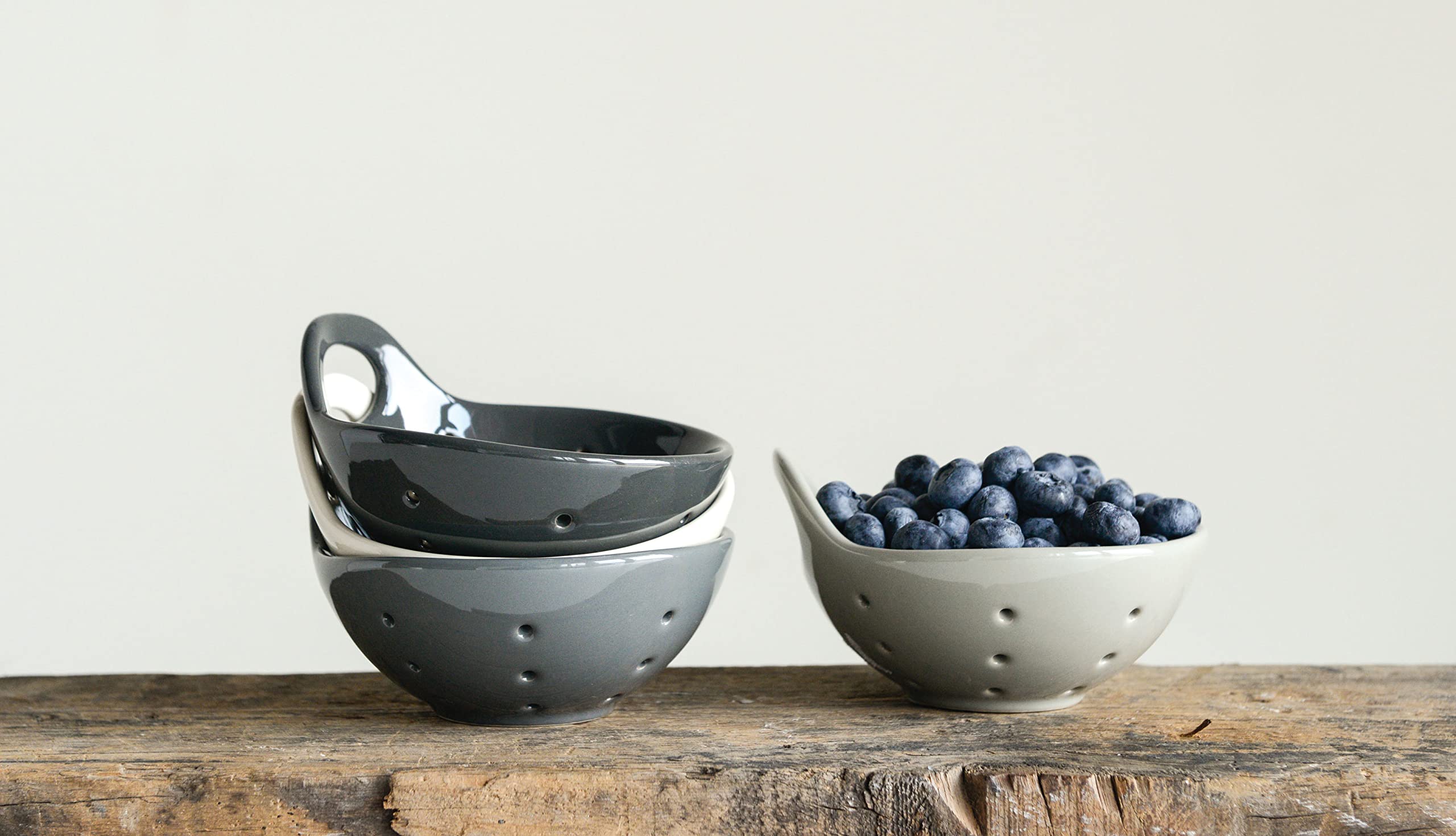 Creative Co-Op Round Stoneware (Set of 4 Colors) Berry Bowls, L x W x H, Multi