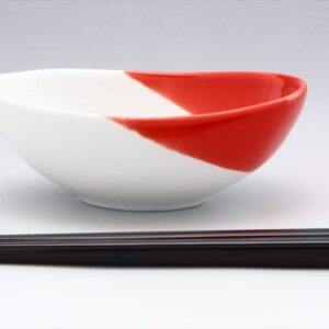 24to3西富陶磁器(Nishitomi) Arita Ware Kinsen Kiln Oval Small Bowl Red Snow