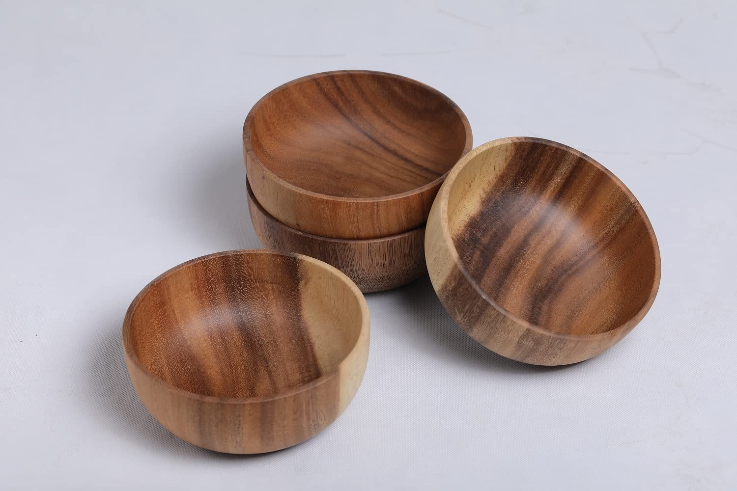 Bufanli Acacia Wood Salad Bowls 6.3 Inches Set of 4 Individual Large Wood Bowl for Cereal Fruits Salads and Decoration