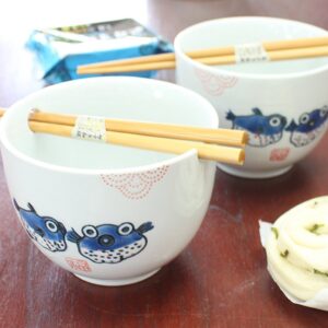 ラーメンボウル [Set of 2] Japanese Porcelain Ceramic Bowls w Chopsticks Ramen Soup Noodle Porridge Menudo Ramen Udon Pasta Cereal Ice cream Pho Rice Instant Noodle ~ We Pay Your Sales Tax (Puffer Fish)